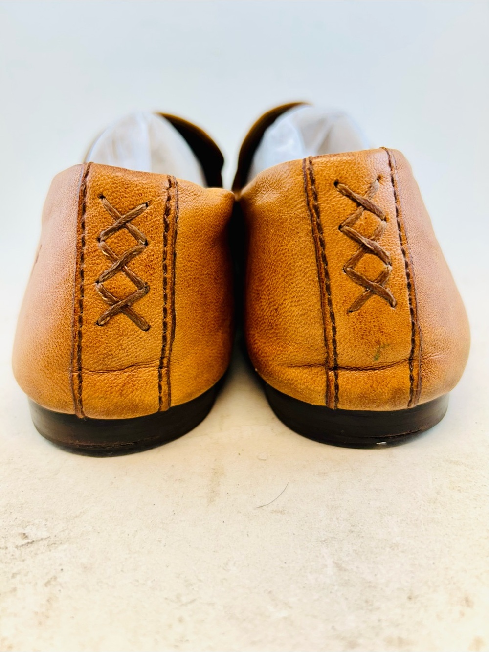 FRYE Camel Tan Terri Buffalo Leather Minimalist Penny Loafers, size 11 M FLAW - Picture 11 of 15